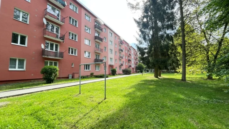 REZERVACE-Byt 3+1 s balkonem a šatnou, 8.května, Šumperk