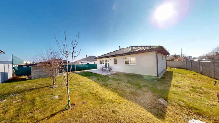 Novostavba 4i. BUNGALOV, Hrubá Borša, 35km od BA