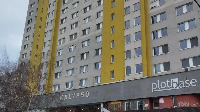 Predaj trojizbového bytu dražbou v Bratislave-Petržalke