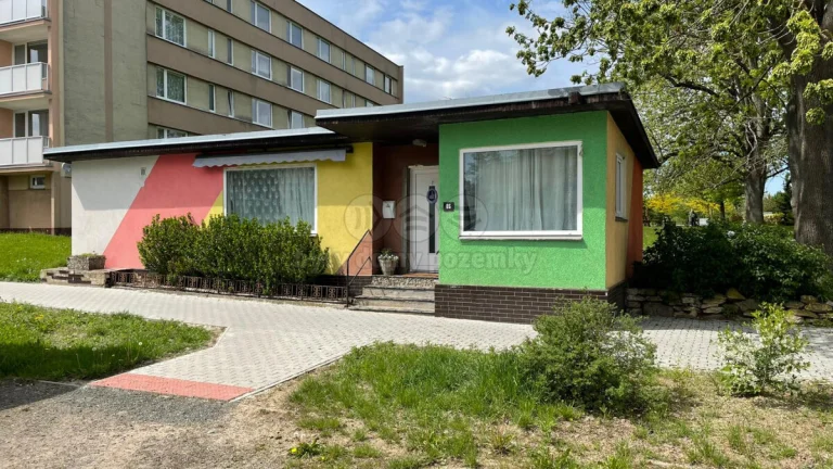 Prodej obchod a služby, 70 m²