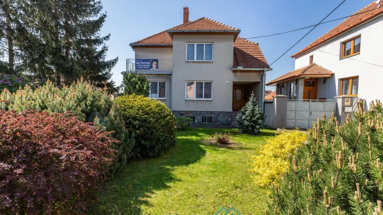 Prodej rodinného domu 6+1, zahradní domek, pozemek 1116m2, D