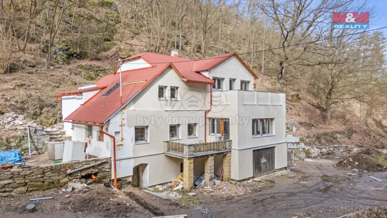 Prodej rodinného domu, 192 m², Milešov