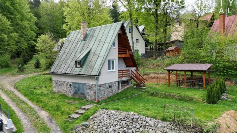 Rekreačna Chata so záhradou na predaj na Domaši - Poľany- Mo
