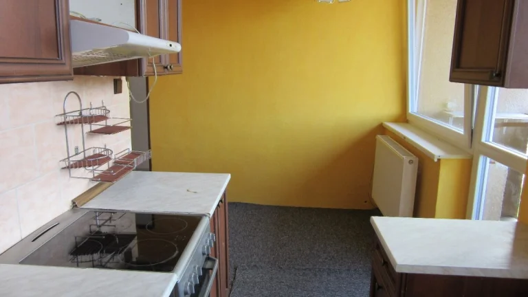 Prodej bytu 2+1, 60 m2, Býšť