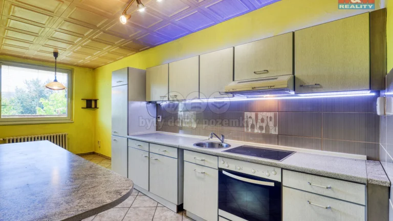 Prodej bytu 4+1, 85 m², Hostomice, ul. Dobříšská