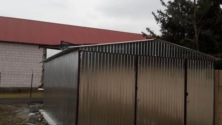 MONTOVANÁ PLECHOVÁ GARÁŽ 4 x 5m