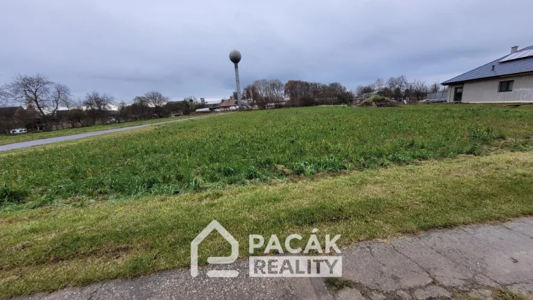 Prodej pozemku v Kyselovicích o výměře 4.329 m2, ev.č. 00592