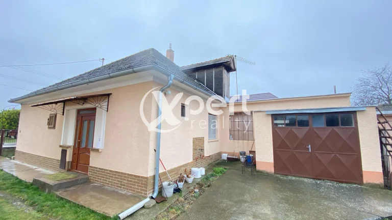 Na predaj 3 izbový rodinný dom s pozemkom 910 m2v obci Dolný