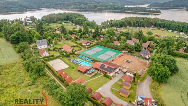 Prodej, komerční/ubytování, 6244 m2, Chrást E246, 39901 Ková