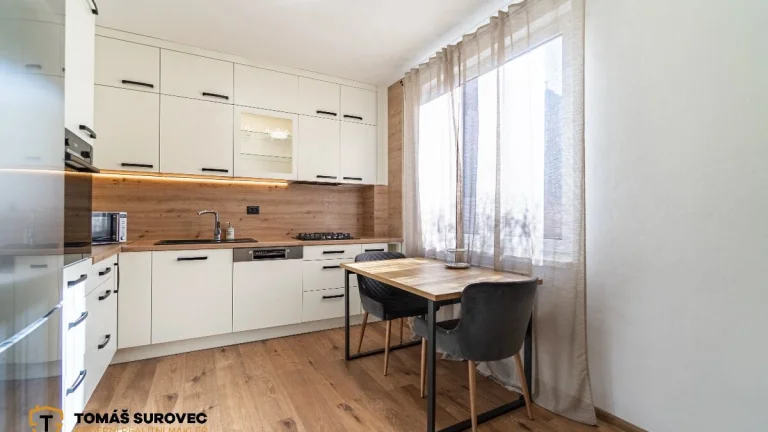 prodej Baťovského půldomku ve Zlíně, ulice Štrefáníková