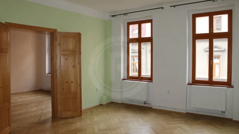 PRODEJ PROSTORNÉHO BYTU 3+1, JERONÝMOVA, ČESKÉ BUDĚJOVICE