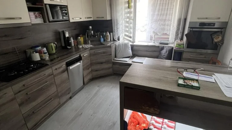 Na predaj 2 izbový byt v meste Žiar nad Hronom.