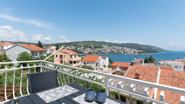 ☀Trogir/Ciovo(HR)-Zariadený 3 izbový apartmán za super cenu