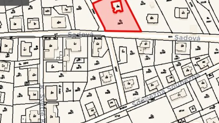 Stavební pozemek 1450 m2 včetně stavebního povolení