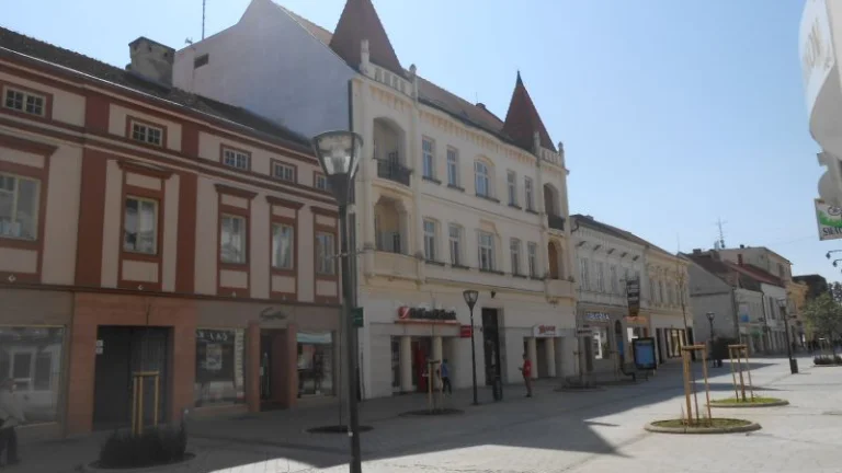 40325-Priamy predaj administratívnej budovy v centre mesta
