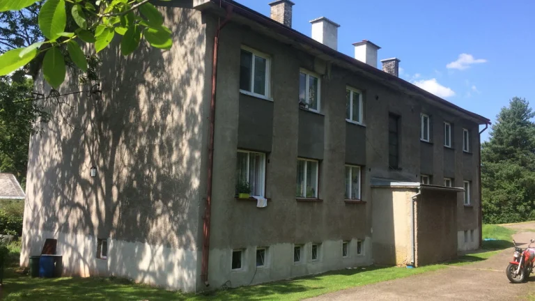 Pronájem bytu 1+kk ve Chvalči u Trutnova (Adršpašsko)
