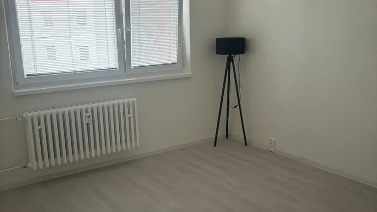 prenajmem 2-izbový byt v Prakovciach na ulici SNP