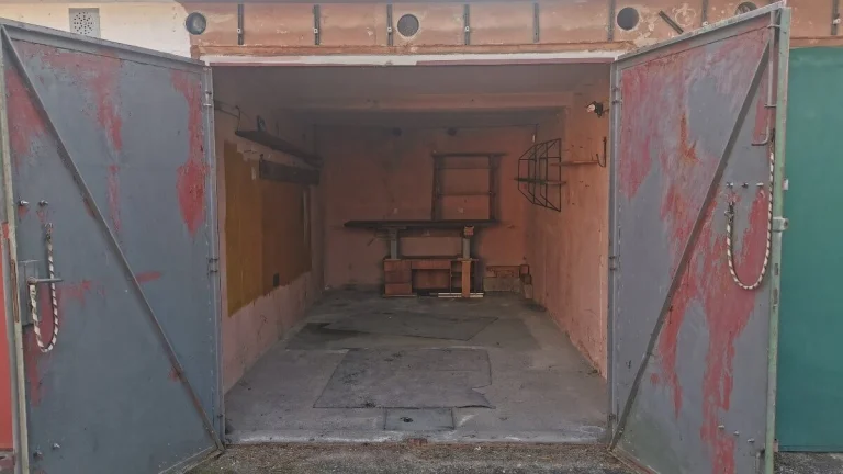 MUROVANÁ GARÁŽ, 14M2/18M2, KALVÁRIA, KOŠICE