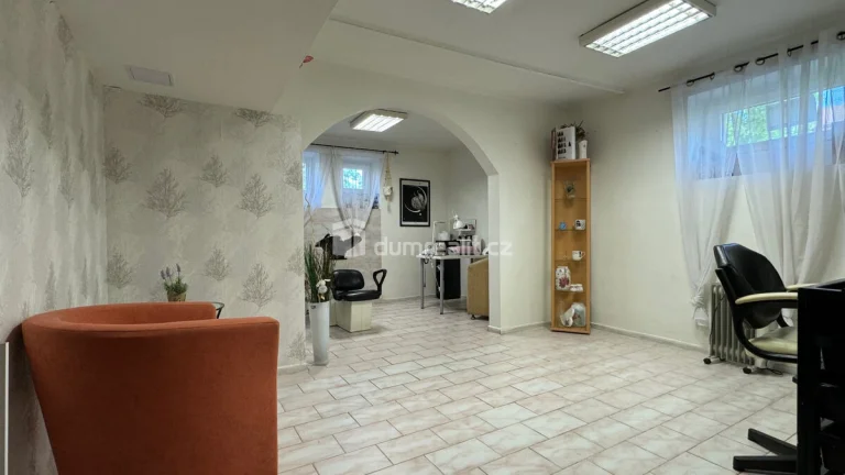 Prodej provozovny kadeřnictví v Ostrově, okr. Karlovy Vary