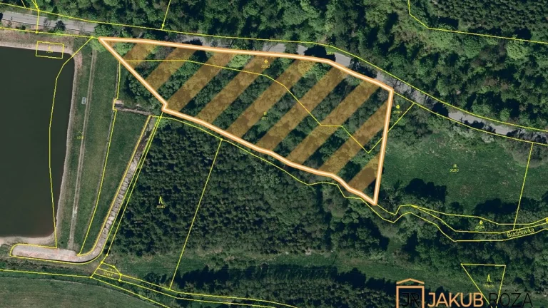 Prodej pozemku 8875 m² Budišov nad Budišovkou