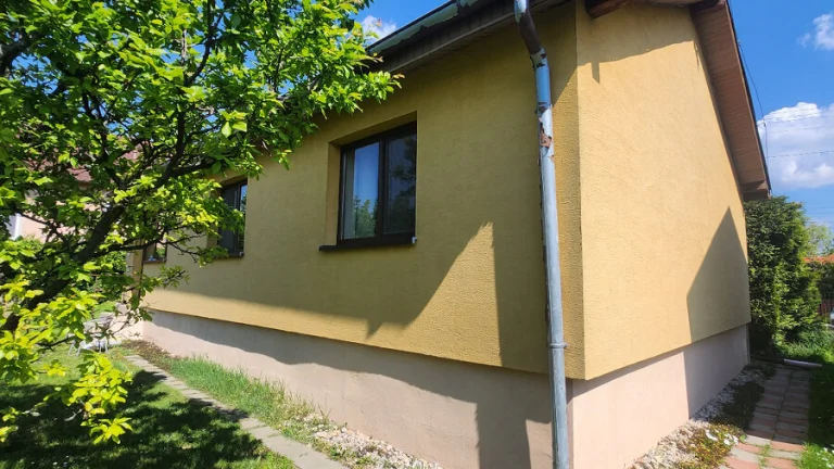 2 novšie rod.domy na jednom pozemku, možnosť rozdelenia