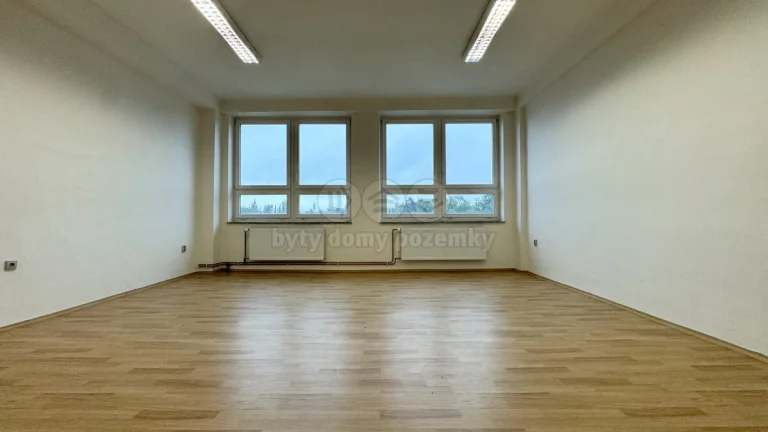 Pronájem kancelářského prostoru, 35 m², České Budějovice