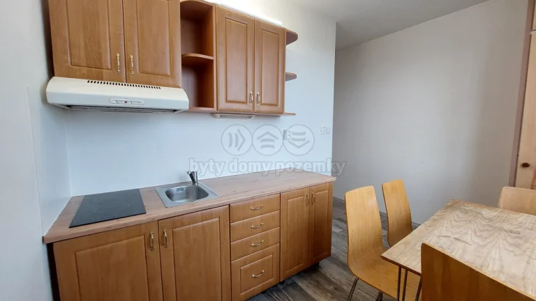Pronájem bytu 2+1, 52 m², Kadaň - Tušimice