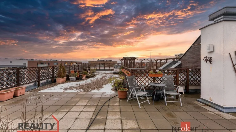 Pronájem, byty/4+kk, 120 m2, Svitákova 2728/2, 15500 Praha,