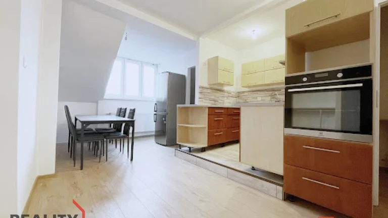Prodej, byty/5+kk, 132 m2, Nejdecká, Rybáře, 36005 Karlovy V
