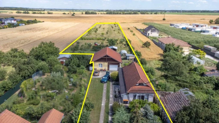 Na predaj stavebný pozemok o rozlohe až 7600m2, iba 6km od S