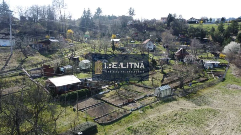 ZÁHRADNÁ CHATA SO ZÁHRADOU, 267 M2, BANSKÁ BYSTRICA - KRIVÁ