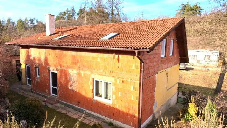 Prodej RD se zahradou v Hradci u Stoda