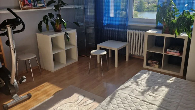 Prenájom -krásny zrekonštruovaný 3 izb.byt sídl. Nad jazerom