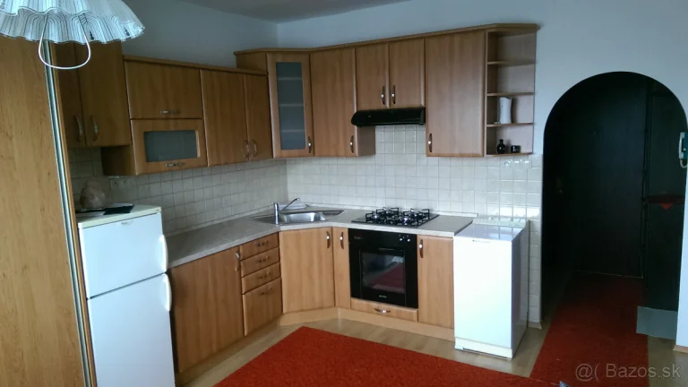 Predám 1 izbový byt na Bitúnkovej ulici s balkónom