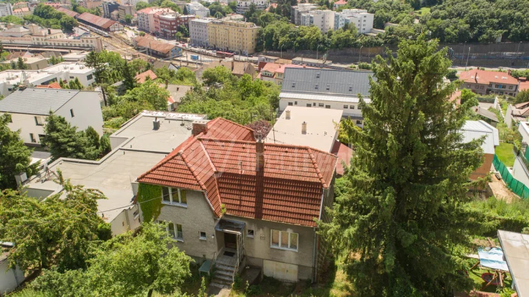 Predaj - rodinný dom - …