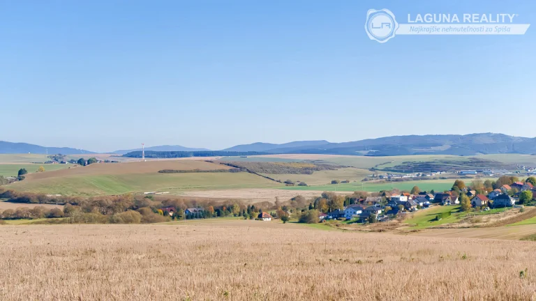 Pozemok na záhradu, potenciálne stavebný (374 m2) Lieskovany