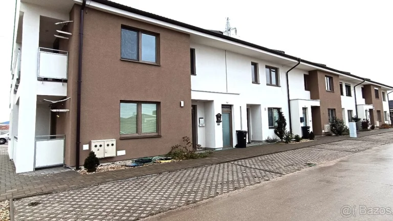 Na predaj 2,5 i. BYT, balkón, vlastné P, 84,43 m², Galanta