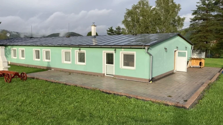 Rodinný dom vhodný na podnikanie /2000 m2/ v obci Breziny