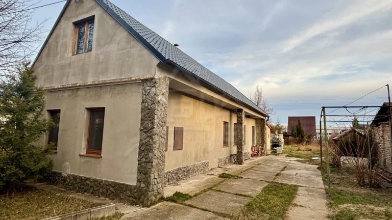 3 izbový rodinný dom v Záhorskej Vsi okres Malacky na pred