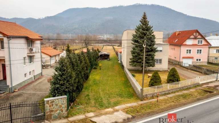Na predaj pozemok v obci Brekov