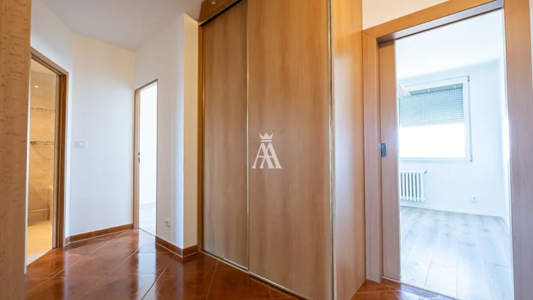 3 IZBOVÝ BYT, LOMONOSOVOVA, KOŠICE JUH