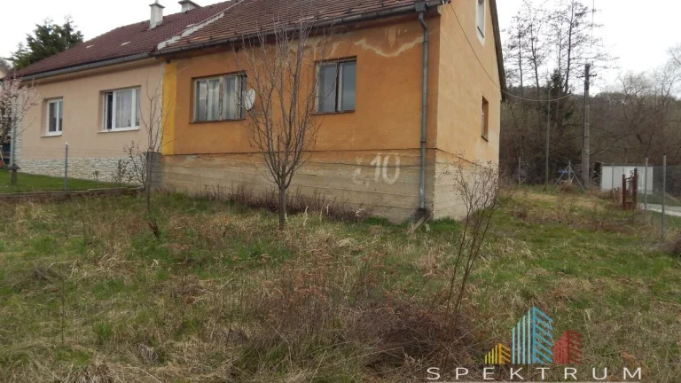 SPEKTRUM REALITY - Na Predaj rodinný dom s pozemkom 457 m2
