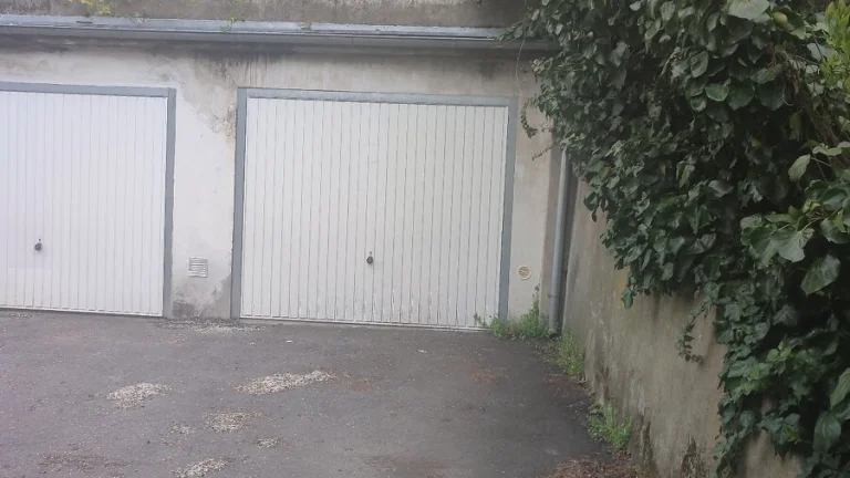 Predám garáž na kramaroch