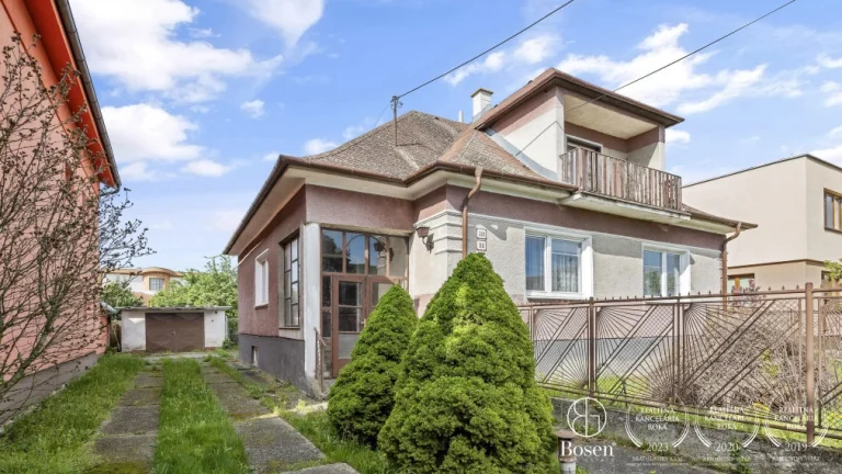 BOSEN | Rodinný dom s garážou, pozemok 914m2, Rovinka
