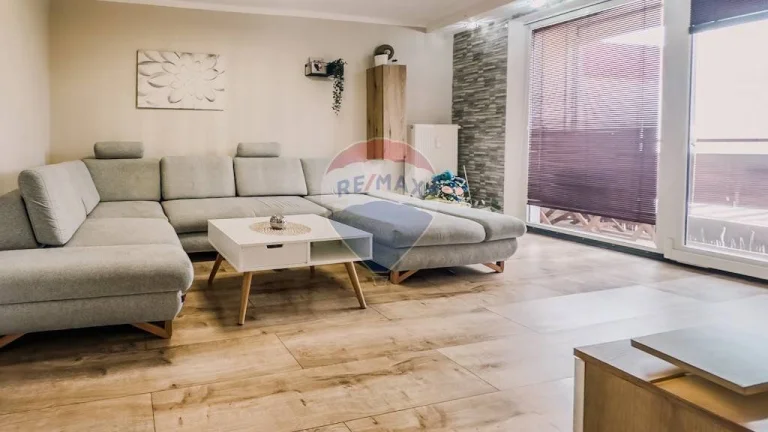 Kompletne zrekonštruovaný 3 izbový byt s balkónom na predaj