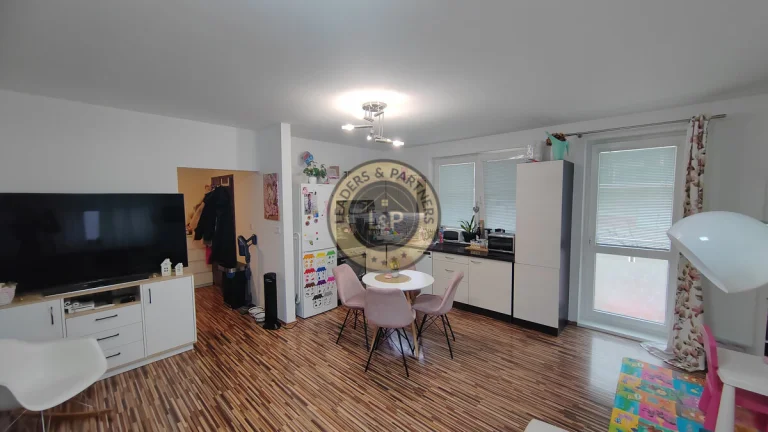3 izbový byt v Pezinku na predaj-Muškátová ul., 2 x loggia