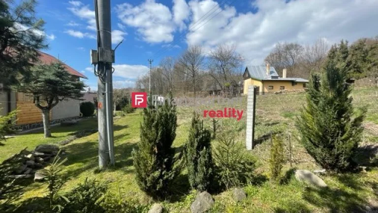 Je to jasné že ide o rekreačný pozemok na Sigorde - voda a e