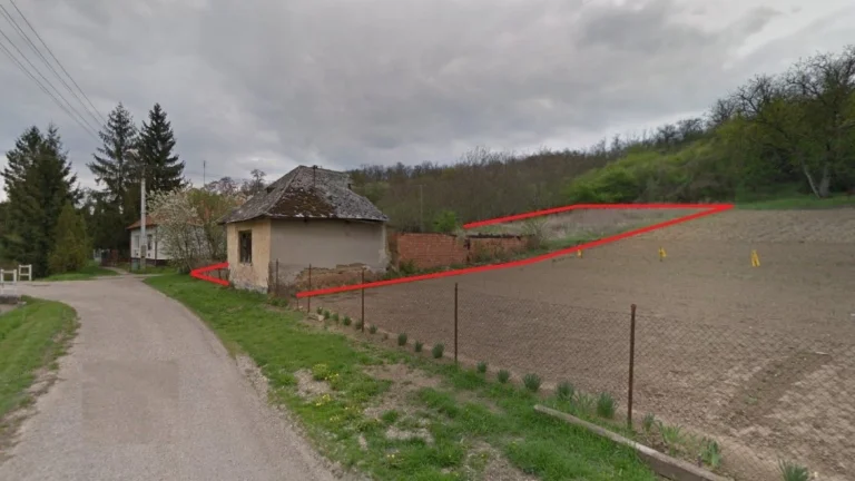 Šarkan - 12á pozemok v intraviláne