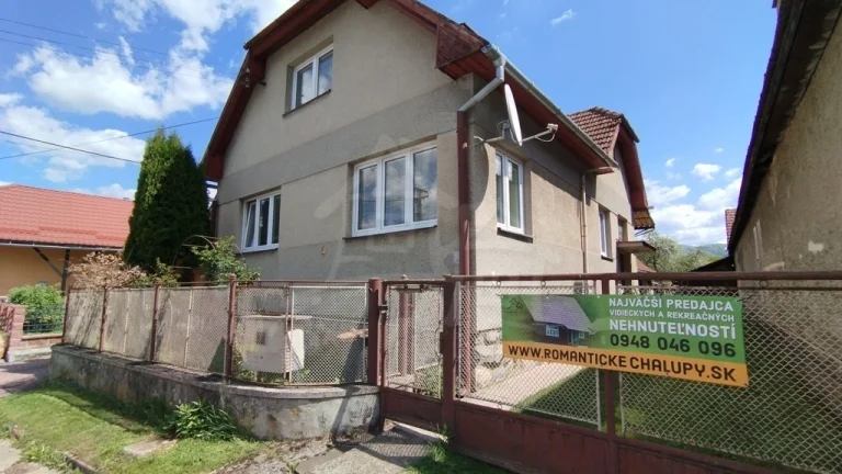 Tradičný vidiecky dom so štedrým pozemkom – ideálne miesto