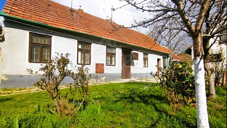 Vidiecky domček so záhradou, vhodný aj na chalupu v obci Z